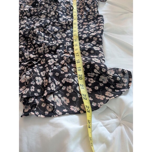 CHAPS 1978 Top Womens L Black Pink Ruffled Floral Flutter Sleeve Chiffon Blouse - Picture 13 of 13